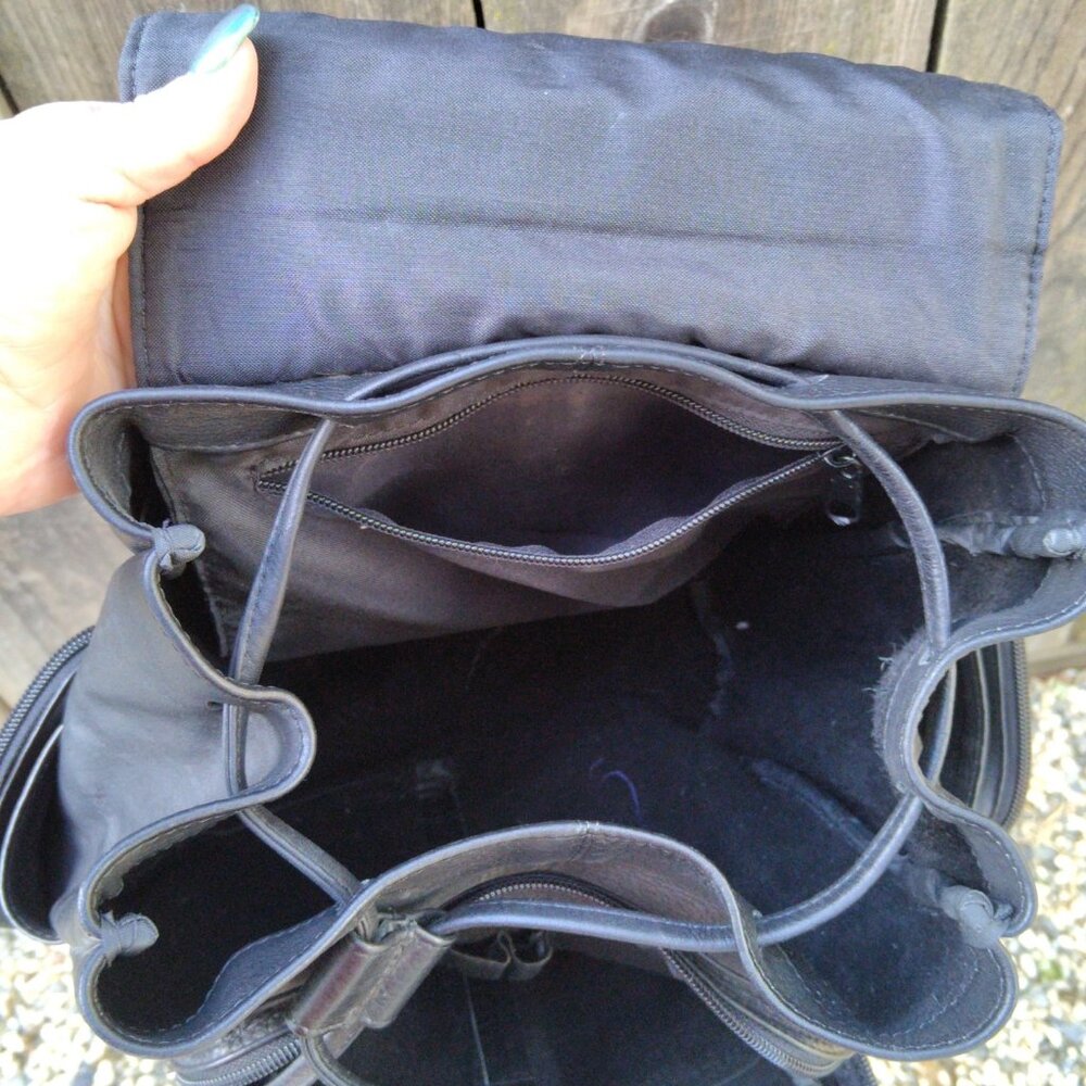 Black Leather Women's Backpack - Picture 4 of 6